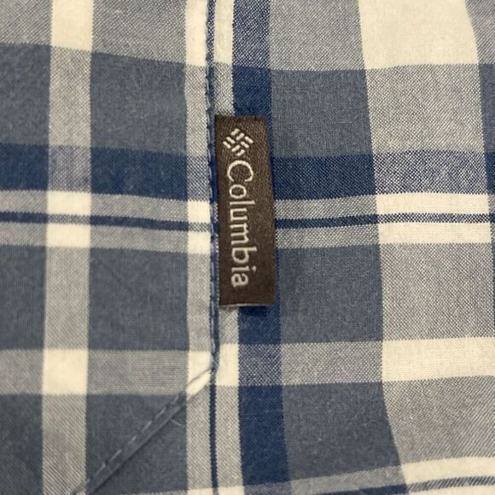 Columbia Shirt Mens Medium Blue Plaid Button Down Short Sleeve - Picture 2 of 9